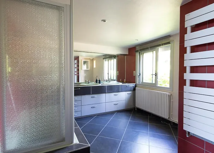 Rive Gauche - D'hotes En Bord D'authion Дом отдыха